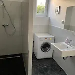Have-a-nice-stay - Monteurunterkunft - Einzelbetten - Bad - Kueche - Parkplatz Διαμέρισμα Gross Niendorf (Schleswig-Holstein)