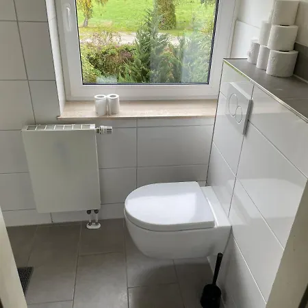 Have-a-nice-stay - Monteurunterkunft - Einzelbetten - Bad - Kueche - Parkplatz * Gross Niendorf (Schleswig-Holstein)
