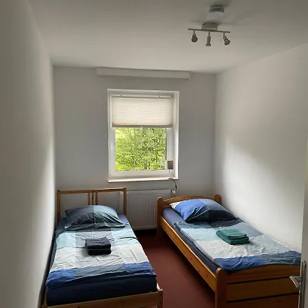 Have-a-nice-stay - Monteurunterkunft - Einzelbetten - Bad - Kueche - Parkplatz * Gross Niendorf (Schleswig-Holstein)