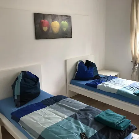 Have-a-nice-stay - Monteurunterkunft - Einzelbetten - Bad - Kueche - Parkplatz *