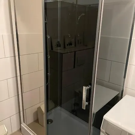 公寓 Have-a-nice-stay - Monteurunterkunft - Einzelbetten - Bad - Kueche - Parkplatz Gross Niendorf (Schleswig-Holstein)