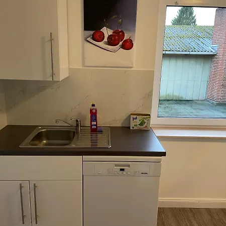 Have-a-nice-stay - Monteurunterkunft - Einzelbetten - Bad - Kueche - Parkplatz Gross Niendorf (Schleswig-Holstein)