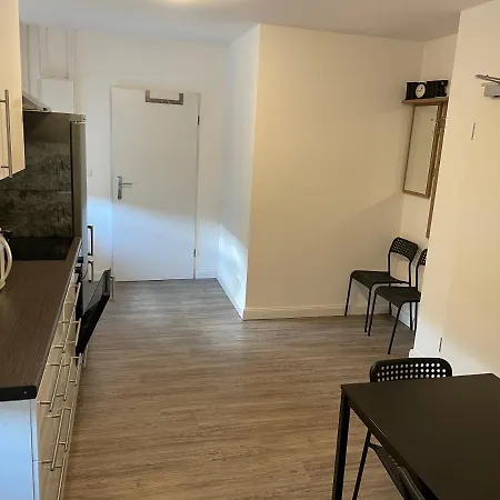Have-a-nice-stay - Monteurunterkunft - Einzelbetten - Bad - Kueche - Parkplatz 公寓