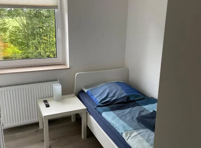 Have-a-nice-stay - Monteurunterkunft - Einzelbetten - Bad - Kueche - Parkplatz Lejlighed
