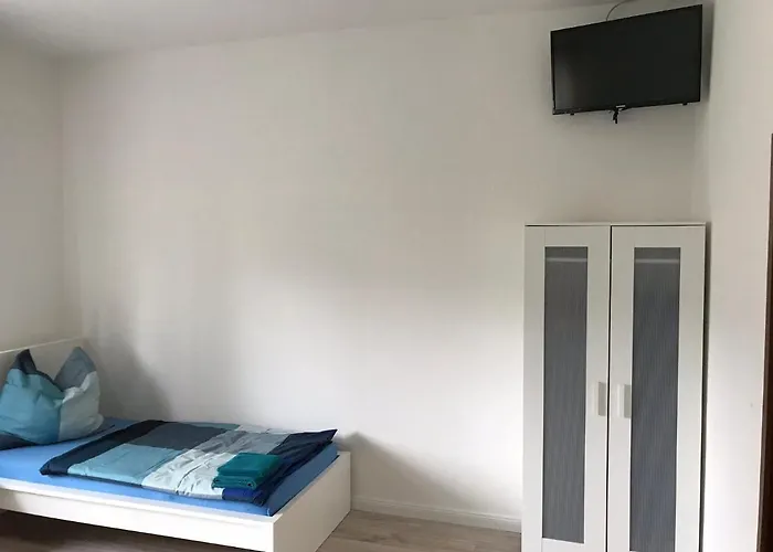 Have-a-nice-stay - Monteurunterkunft - Einzelbetten - Bad - Kueche - Parkplatz *