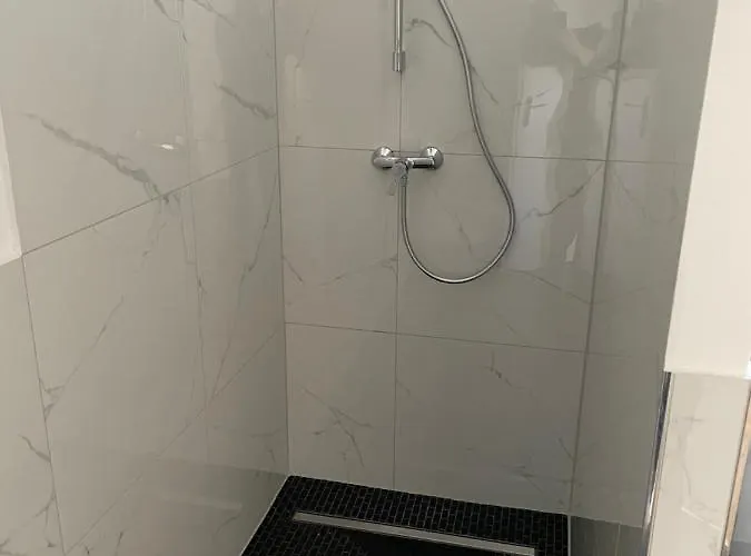 Lejlighed Have-a-nice-stay - Monteurunterkunft - Einzelbetten - Bad - Kueche - Parkplatz *