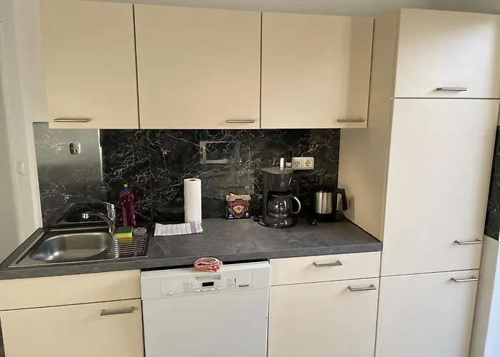 Lejlighed Have-a-nice-stay - Monteurunterkunft - Einzelbetten - Bad - Kueche - Parkplatz Gross Niendorf (Schleswig-Holstein)