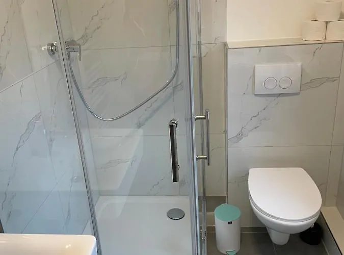 Have-a-nice-stay - Monteurunterkunft - Einzelbetten - Bad - Kueche - Parkplatz Lejlighed Gross Niendorf (Schleswig-Holstein)